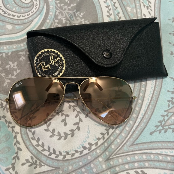 Ray-Ban Accessories - Ray-Ban Classic Aviator Sunglasses